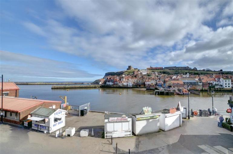 Number 3 Pier Road Apartment Whitby Extérieur photo
